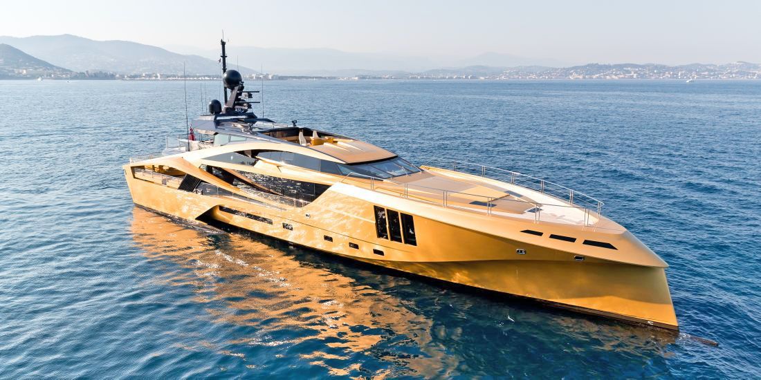 Luxury Yacht Charter Dubai